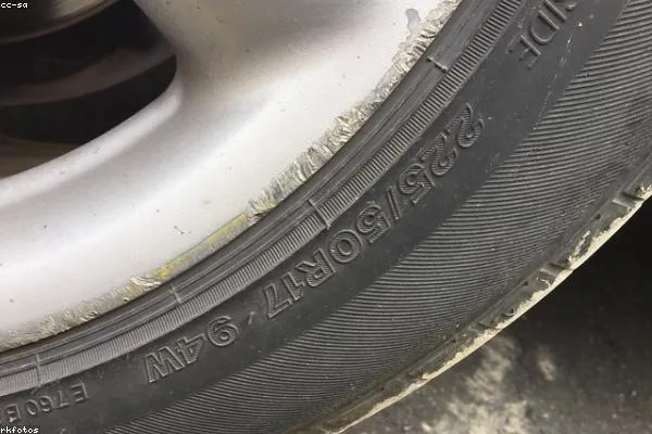 Mercedes-Benz C200, well kept